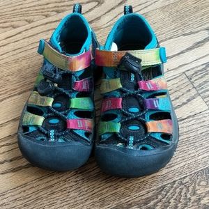 Keen Kids Newport waterproof sandals 🌈